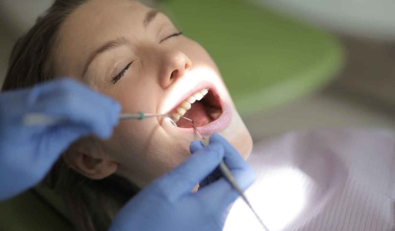 How Implant-Supported Teeth Can Replace Loose Dentures